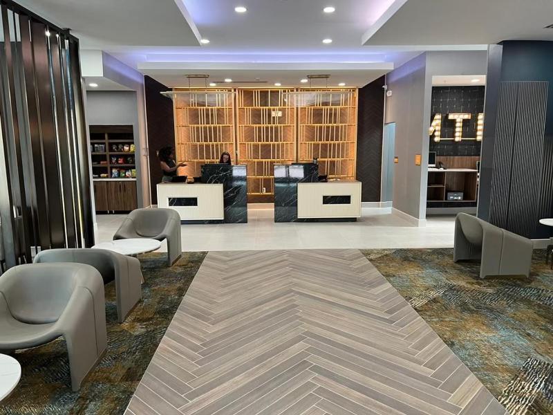 La Quinta Inn & Suites By Wyndham Manchester - Arnold Afb Exterior foto