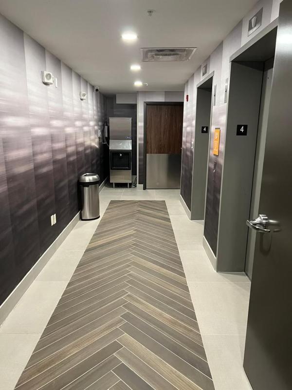 La Quinta Inn & Suites By Wyndham Manchester - Arnold Afb Exterior foto